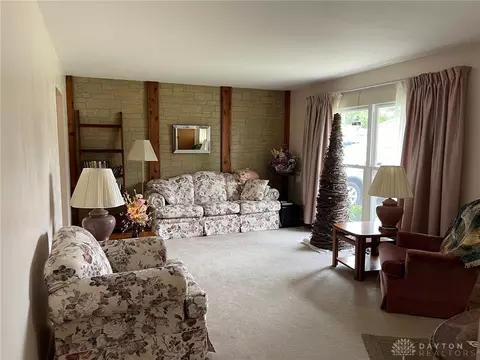 1941 Portage Path, Springfield, OH 45506 photo 8