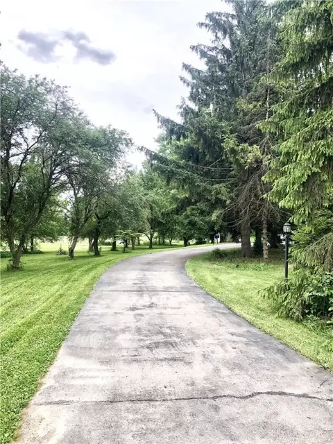 2315 Centerville Rd, Spring Valley, OH 45370 photo 3