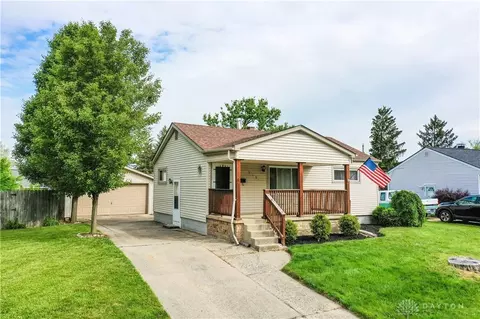 315 Murchison Ln, Dayton, OH 45431 photo 2
