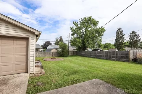 315 Murchison Ln, Dayton, OH 45431 photo 9