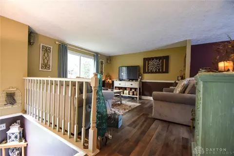 1674 Bledsoe Dr, Bellbrook, OH 45305 photo 6