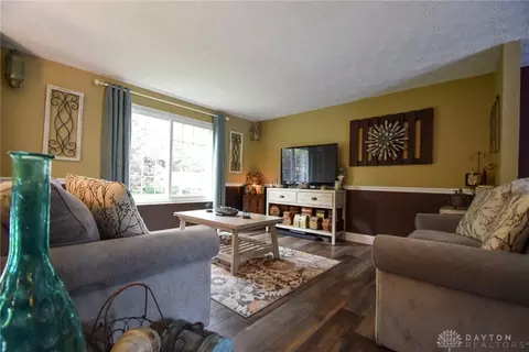 1674 Bledsoe Dr, Bellbrook, OH 45305 photo 7
