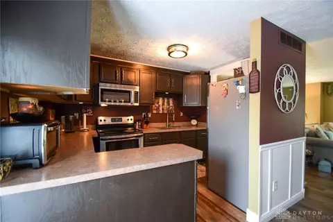 1674 Bledsoe Dr, Bellbrook, OH 45305 photo 13