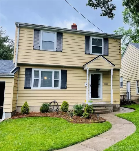6888 Parkview Dr, Cincinnati, OH 45224 photo 3
