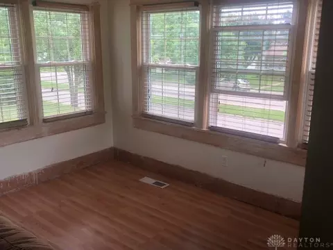 701 Elmhurst Rd, Dayton, OH 45417 photo 9