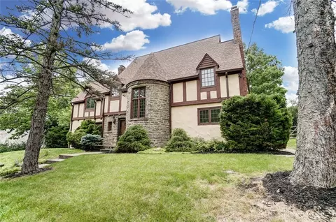 4158 Paddock Rd, Cincinnati, OH 45229 photo 2
