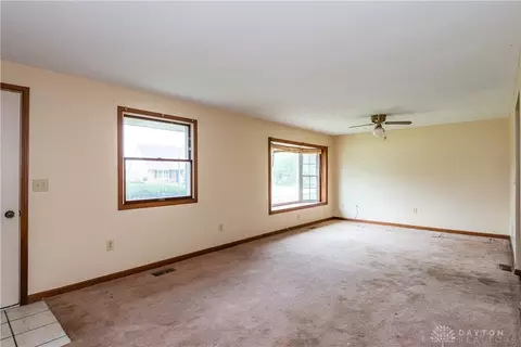 5340 Ottawa Dr, Fairborn, OH 45324 photo 5