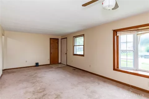 5340 Ottawa Dr, Fairborn, OH 45324 photo 4