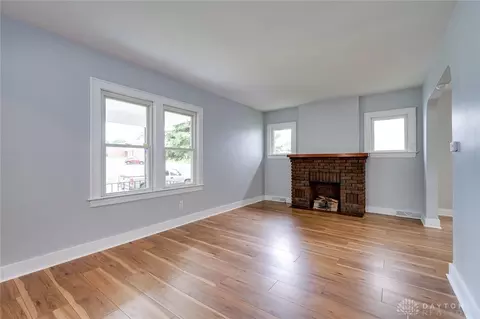 2054 Hillside Ave, Springfield, OH 45503 photo 6