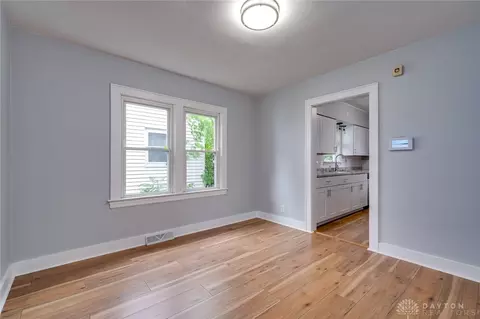 2054 Hillside Ave, Springfield, OH 45503 photo 8