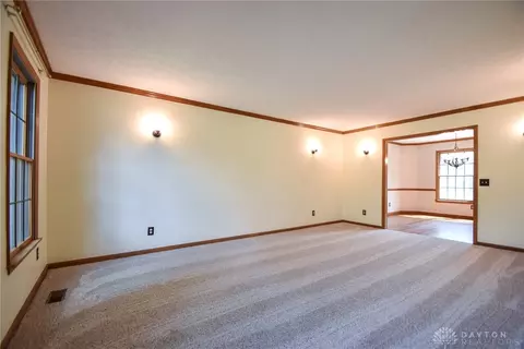 3914 Eagle Point Dr, Beavercreek, OH 45430 photo 16