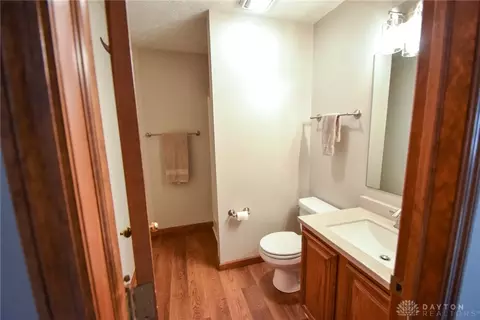 3914 Eagle Point Dr, Beavercreek, OH 45430 photo 45