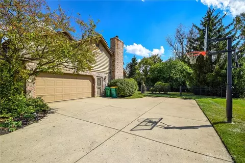 3914 Eagle Point Dr, Beavercreek, OH 45430 photo 6