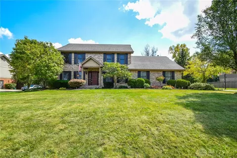 3914 Eagle Point Dr, Beavercreek, OH 45430 photo 2