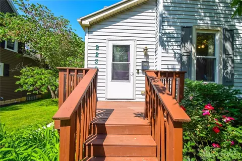 2232 Willowgrove Ave, Dayton, OH 45409 photo 2