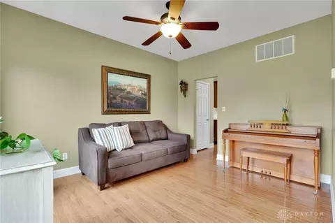 95 Keevers Pt, Springboro, OH 45066 photo 9