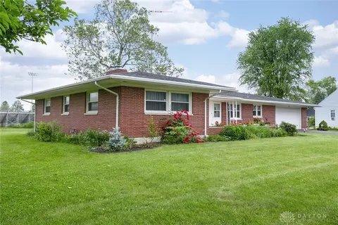 714 E Walnut St, Covington, OH 45318 photo 3