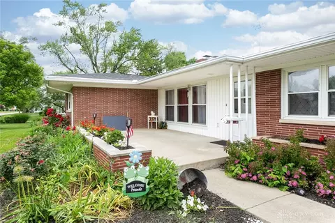 714 E Walnut St, Covington, OH 45318 photo 4