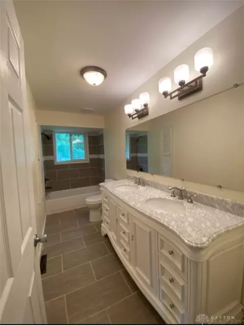 2407 Brookdale Dr, Springfield, OH 45502 photo 11