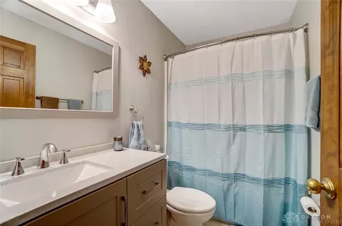 1054 Kingsgate Rd, Springfield, OH 45503 photo 43