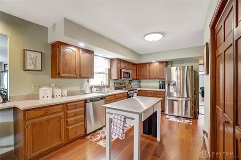 1054 Kingsgate Rd, Springfield, OH 45503 photo 10