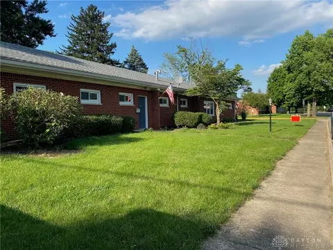 28 E South St, Bellbrook, OH 45305 photo 1