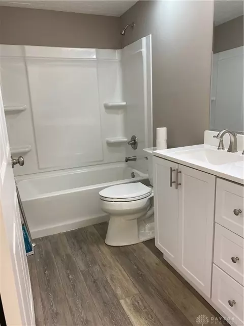 28 E South St, Bellbrook, OH 45305 photo 8