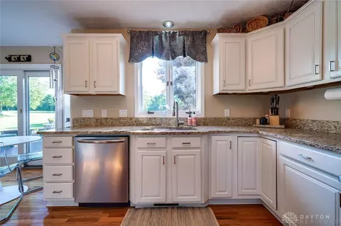 370 Mccray Blvd, Springboro, OH 45066 photo 13