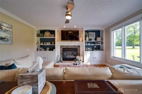 370 Mccray Blvd, Springboro, OH 45066 photo 7