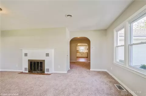 6469 Springfield Xenia Rd, Springfield, OH 45502 photo 3