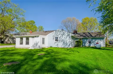 6469 Springfield Xenia Rd, Springfield, OH 45502 photo 2