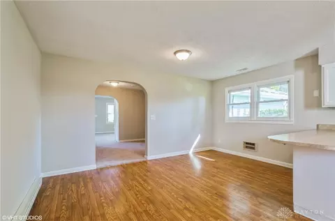 6469 Springfield Xenia Rd, Springfield, OH 45502 photo 7