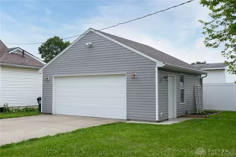 701 E Franklin St, Troy, OH 45373 photo 5