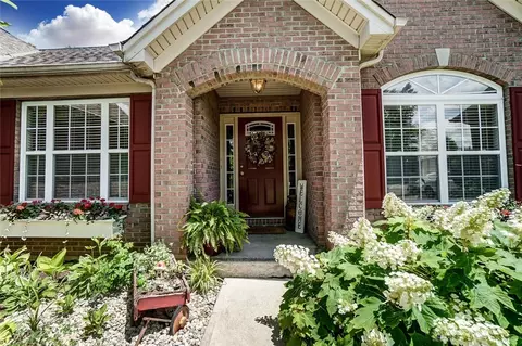 7798 Dew Drop Cir, Maineville, OH 45039 photo 5