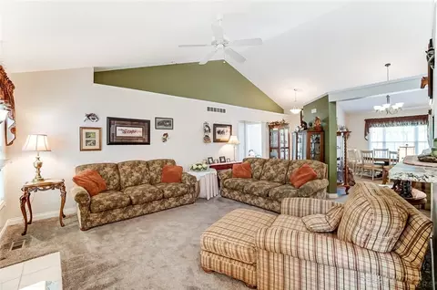 7798 Dew Drop Cir, Maineville, OH 45039 photo 9
