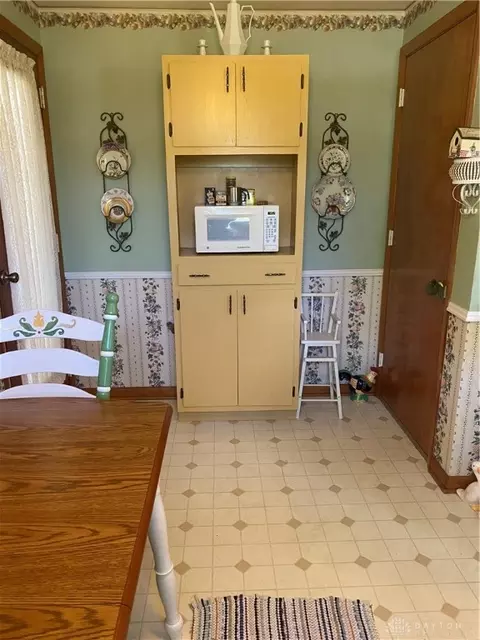1830 Biscayne Dr, Springfield, OH 45503 photo 4