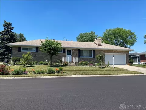 1830 Biscayne Dr, Springfield, OH 45503 photo 1