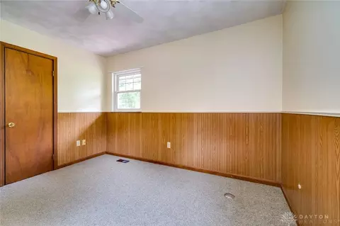 2560 Lindair Dr, Springfield, OH 45502 photo 23