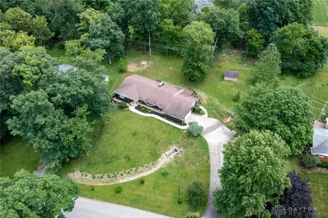 2560 Lindair Dr, Springfield, OH 45502 photo 36