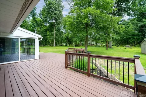 2560 Lindair Dr, Springfield, OH 45502 photo 40