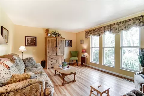 3600 Miller Rd, Springfield, OH 45502 photo 5