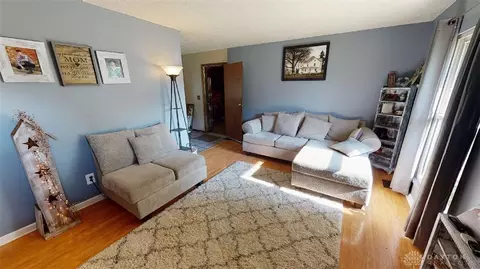 3151 Eastham St, Springfield, OH 45503 photo 3