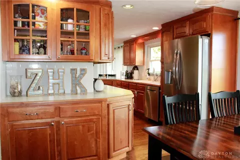 5848 Old Clifton Rd, Springfield, OH 45502 photo 9