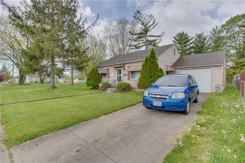 617 Reading Dr, Springfield, OH 45505 photo 2