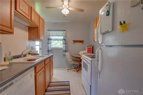 617 Reading Dr, Springfield, OH 45505 photo 8