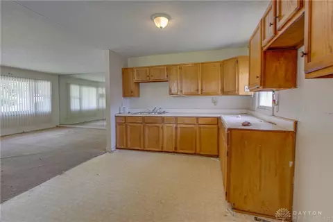 1469 Southgate Ave, Springfield, OH 45506 photo 8