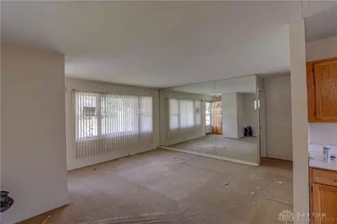 1469 Southgate Ave, Springfield, OH 45506 photo 5