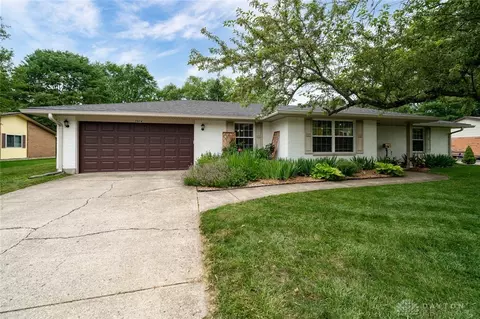 5924 Overbrooke Rd, Centerville, OH 45440 photo 1