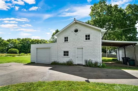 3561 Lower Valley Pike, Springfield, OH 45506 photo 31