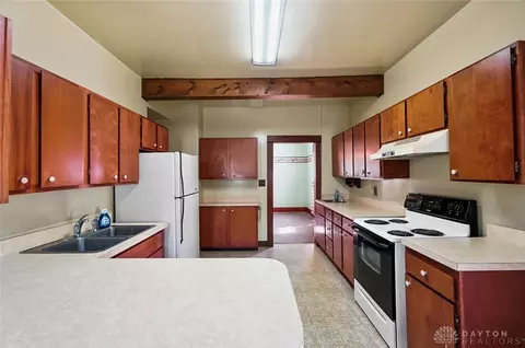 3561 Lower Valley Pike, Springfield, OH 45506 photo 12